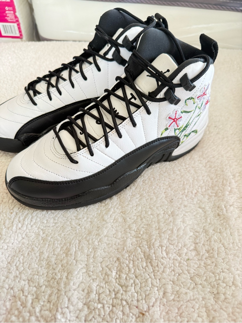 “SIZE 6Y” “SIZE 7.5 WOMENS” AUTHENTIC AIR JORDAN 12 GS “FLORAL”